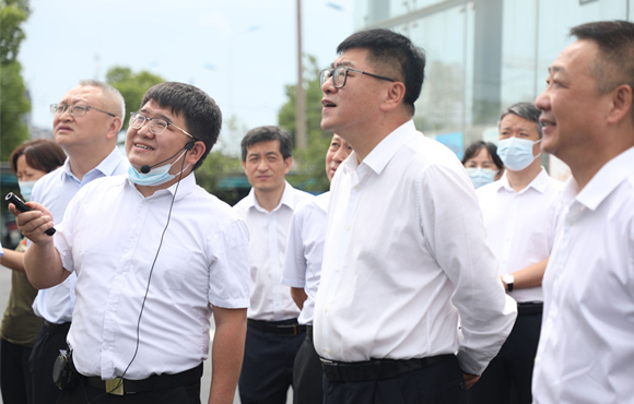 中国节能党委副书记、总经理刘家强调研1xBET